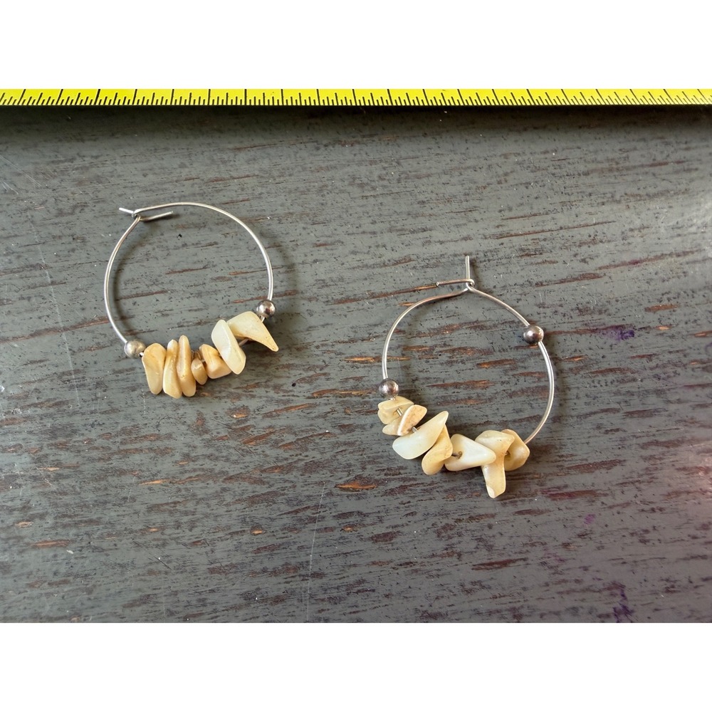 Natural Shell Chip Hoop Earrings Silver Tone Cream Boho Beachy 1 Inch Diameter